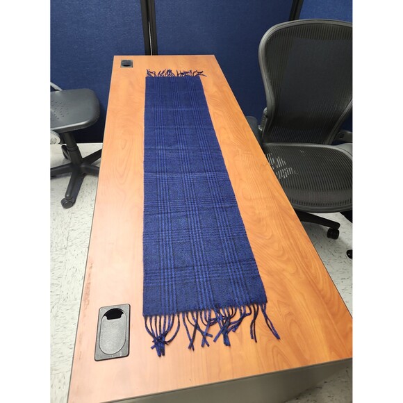 Perry Ellis 100% Cashmere Blue & Black Plaid Scarf - Picture 5 of 5